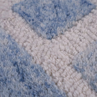 How To Style Your Bedroom With A Hand-Tufted Wool Rug For Cozy Elegance?