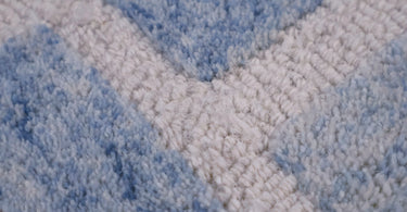 How To Style Your Bedroom With A Hand-Tufted Wool Rug For Cozy Elegance?